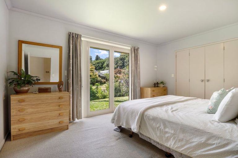 Photo of property in 8 Libra Place, Kawaha Point, Rotorua, 3010