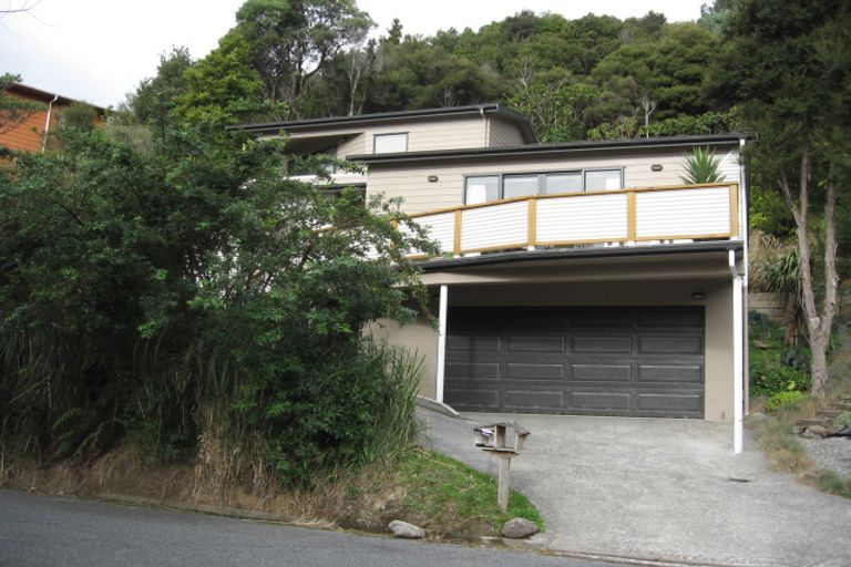 Photo of property in 17 Ngahere Street, Stokes Valley, Lower Hutt, 5019