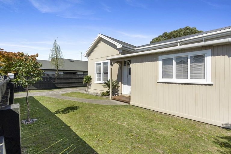 Photo of property in 28 Summerhays Street, Terrace End, Palmerston North, 4410