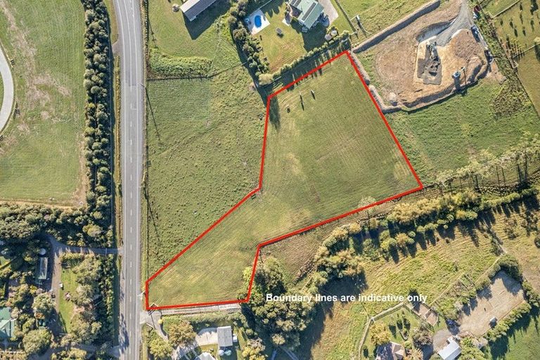 Photo of property in 750 Kaipara Coast Highway, Kaukapakapa, 0871