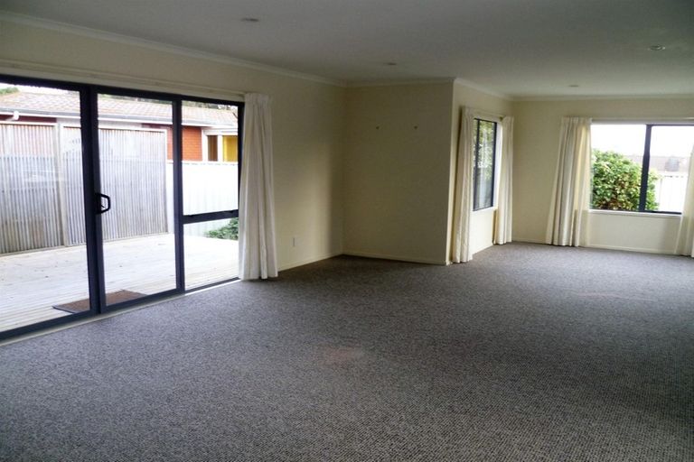 Photo of property in 6 Bennelong Place, Havelock North, 4130