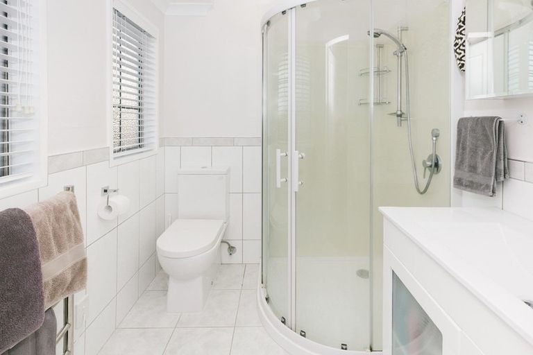 Photo of property in 16 Byrd Street, Levin, 5510