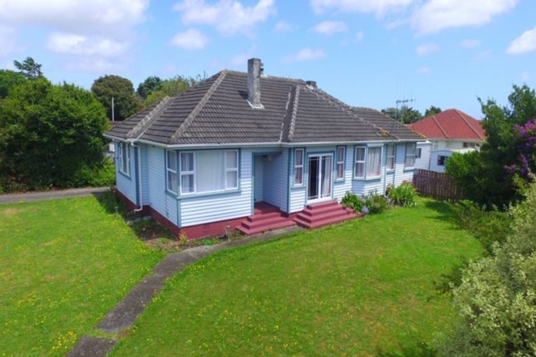 Photo of property in 7 Winchester Street, Levin, 5510