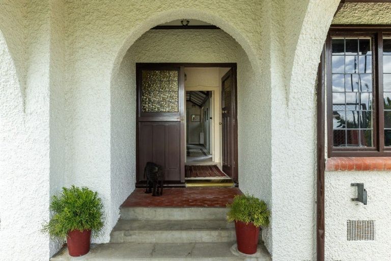 Photo of property in 35 Greenwood Road, Havelock North, 4130