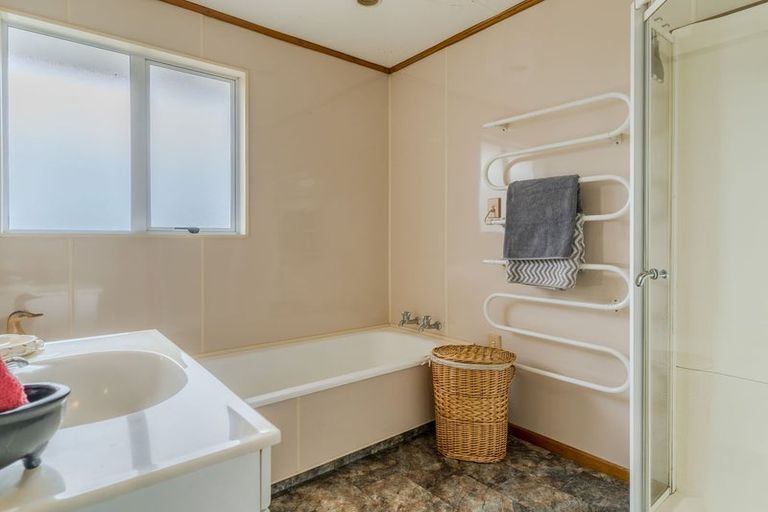 Photo of property in 70 Tiverton Street, Palmerston, 9430