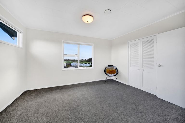 Photo of property in 1 Williams Avenue, Hawera, 4610