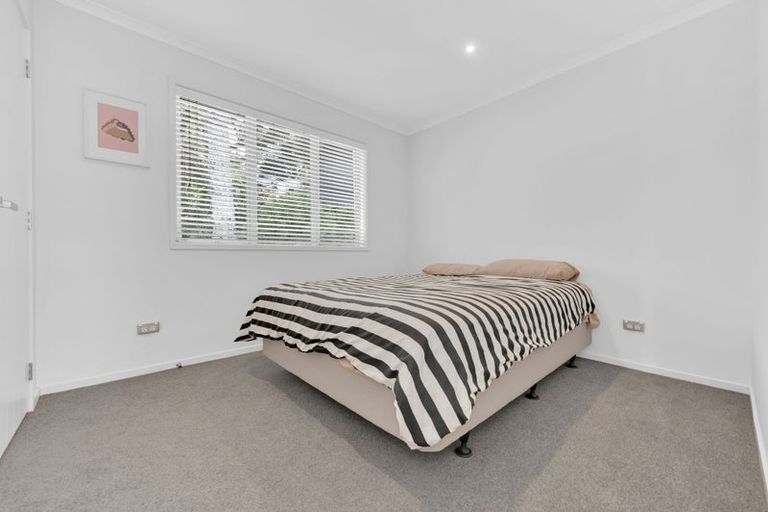 Photo of property in 12a Bacot Place, Howick, Auckland, 2014