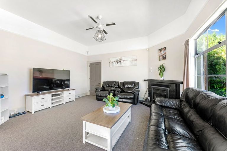 Photo of property in 62 Northcote Road, Northcote, Christchurch, 8052