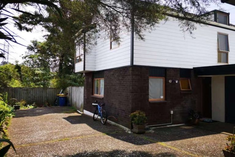 Photo of property in 4/36 Koromiko Street, New Lynn, Auckland, 0600