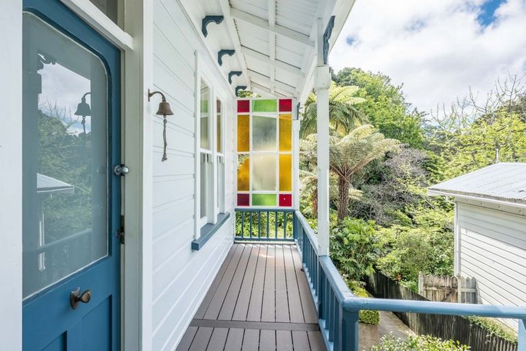 Photo of property in 205 Glenmore Street, Kelburn, Wellington, 6012