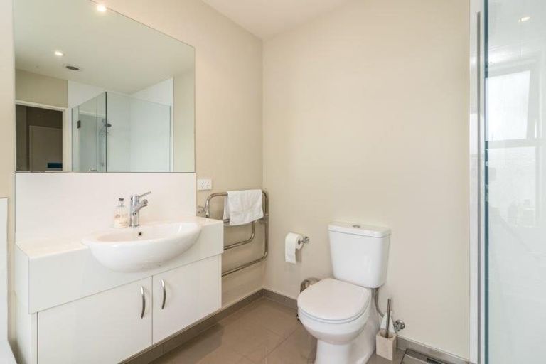 Photo of property in 5b Rex Street, Riccarton, Christchurch, 8041
