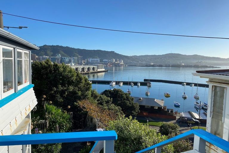 Photo of property in 16 Austin Street, Mount Victoria, Wellington, 6011