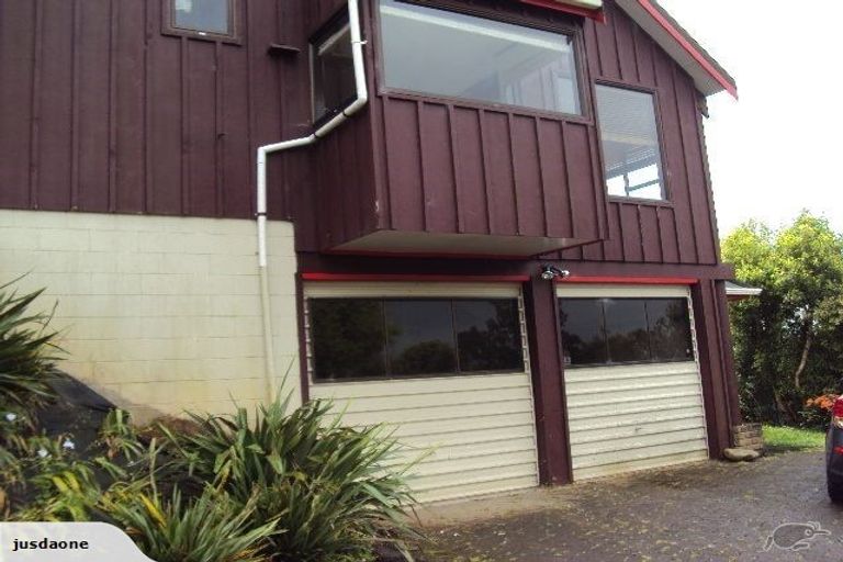 Photo of property in 18 Esmae Place, Dinsdale, Hamilton, 3204