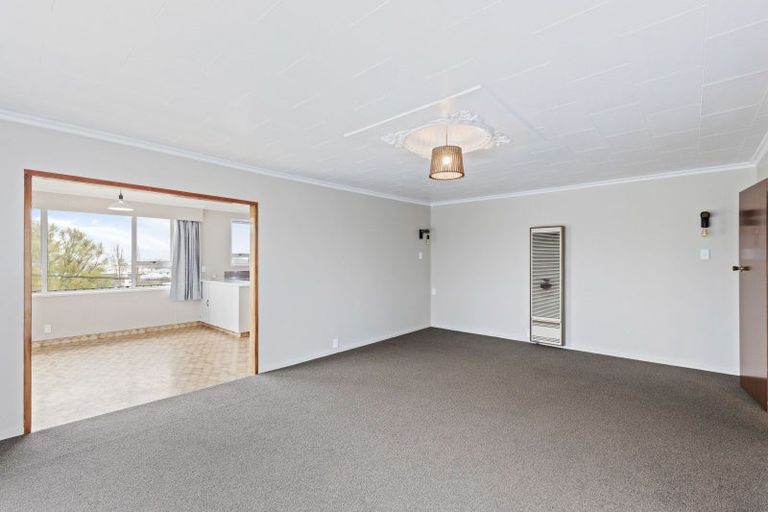 Photo of property in 61 Cracroft Street, Waitara, 4320