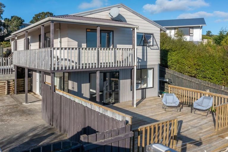 Photo of property in 22 Staysail Place, Whitby, Porirua, 5024