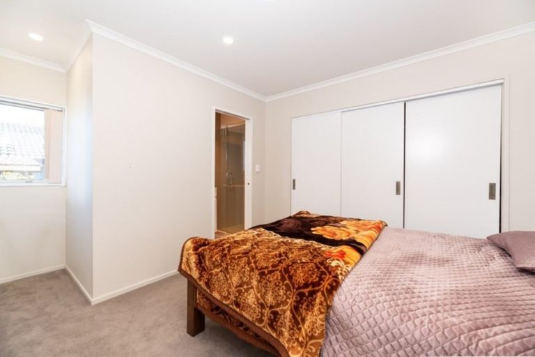 Photo of property in 55c Senator Drive, Manurewa, Auckland, 2105