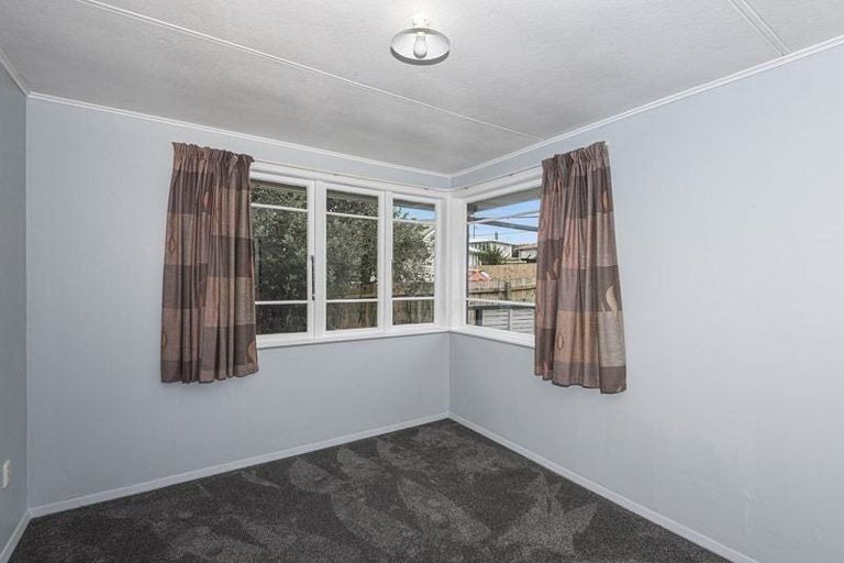 Photo of property in 6 Tawa Place, Otangarei, Whangarei, 0112