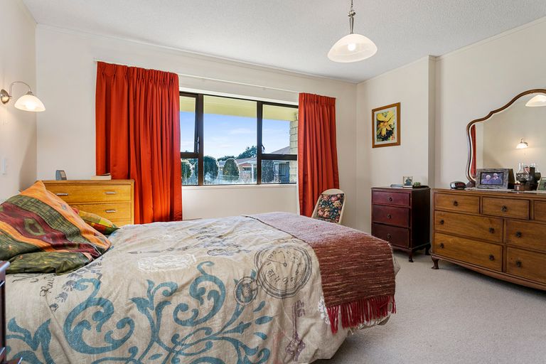 Photo of property in 14 Conrad Place, Leamington, Cambridge, 3432