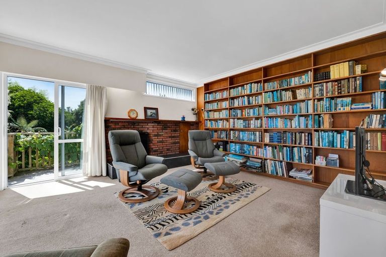 Photo of property in 75c Govett Avenue, Frankleigh Park, New Plymouth, 4310