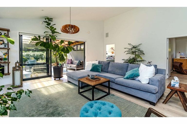 Photo of property in 15 Mandeno Drive, Kerikeri, 0230