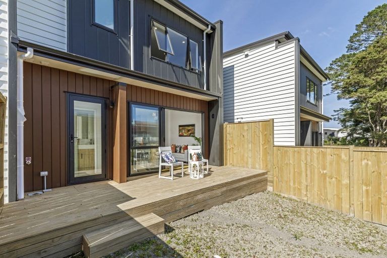 Photo of property in 28 Korokio Lane, Henderson, Auckland, 0612