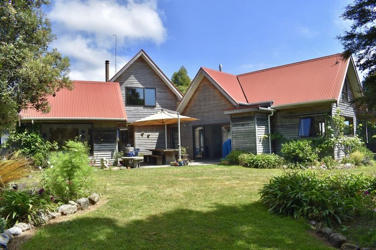 Photo of property in 70b Te Manuao Road, Otaki, 5512