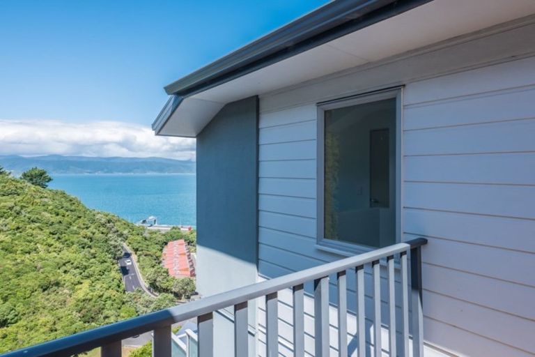 Photo of property in Onslow Heights, 17c Onslow Road, Khandallah, Wellington, 6035