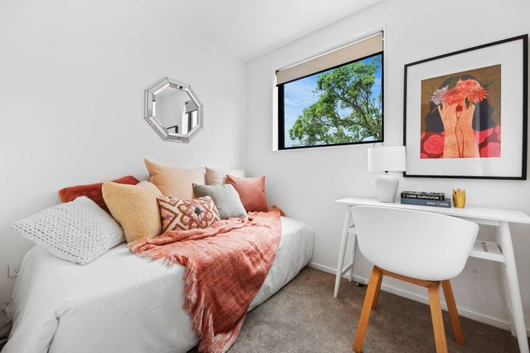 Photo of property in 3/25 Abbotleigh Avenue, Te Atatu Peninsula, Auckland, 0610