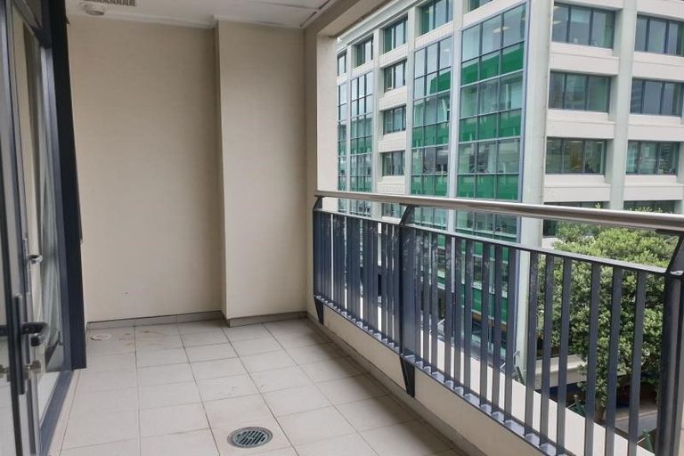 Photo of property in Kate Sheppard Apartments, 5e/42 Molesworth Street, Thorndon, Wellington, 6011