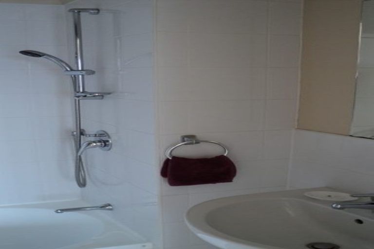 Photo of property in The Rennaissance, 15e/18 Ronwood Avenue, Manukau, Auckland, 2104