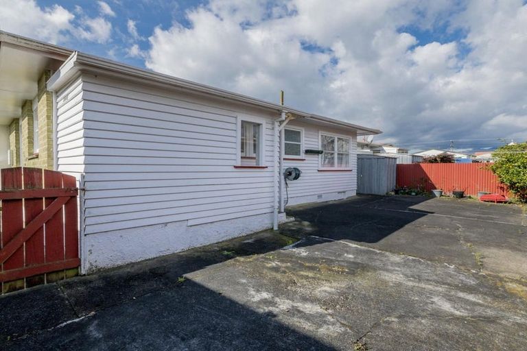 Photo of property in 7 Carlisle Street, Levin, 5510