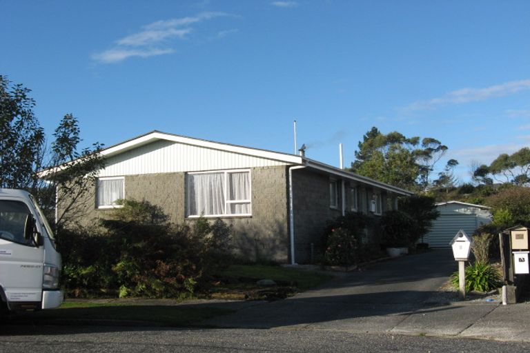 Photo of property in 1 Howitt Place, Hokitika, 7810