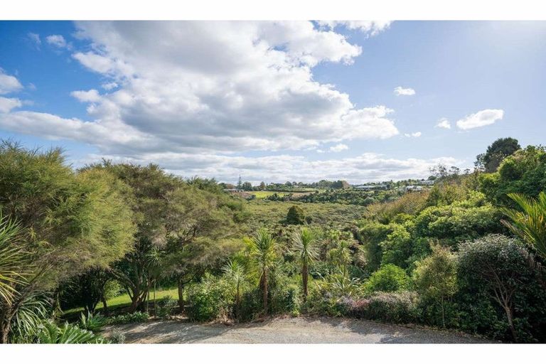 Photo of property in 12 Ao Marama Place, Kerikeri, 0294