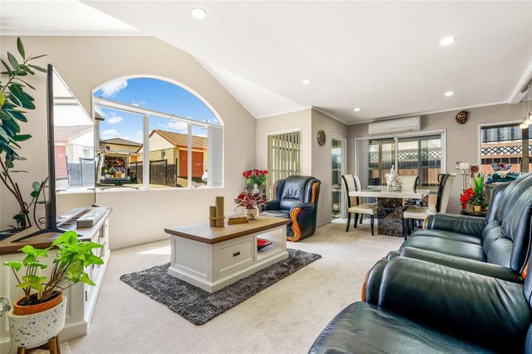 Photo of property in 1/47a Great South Road, Manurewa, Auckland, 2102