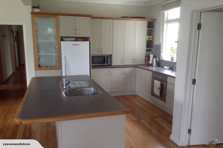 Photo of property in 37 Dorset Avenue, Westown, New Plymouth, 4310