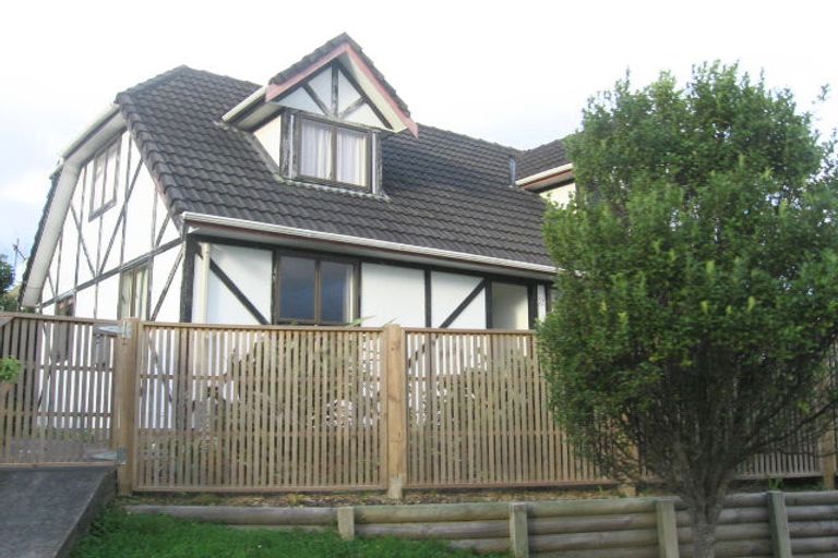Photo of property in 52 Percy Dyett Drive, Karori, Wellington, 6012