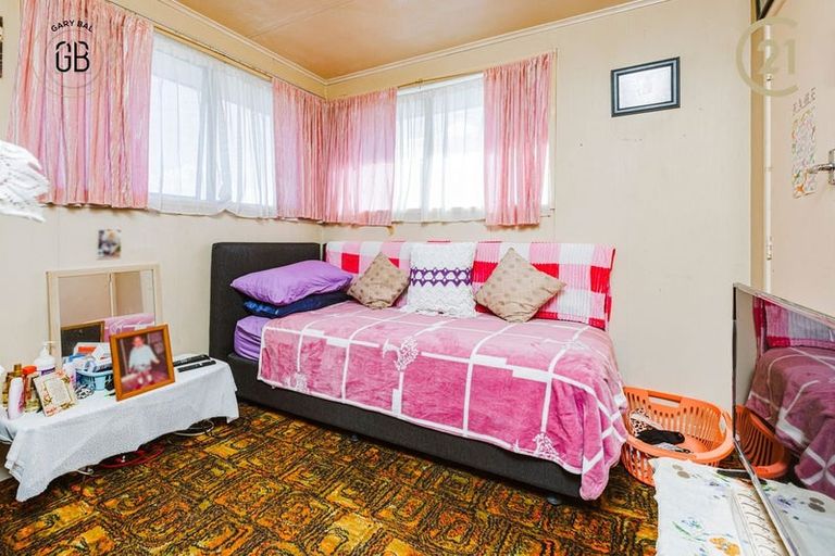 Photo of property in 25 Olive Crescent, Papatoetoe, Auckland, 2025