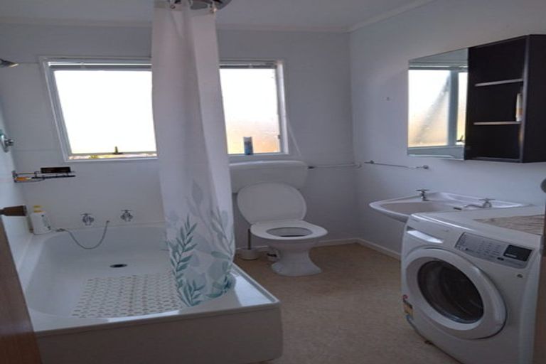 Photo of property in 85 Baylands Drive, Newlands, Wellington, 6037