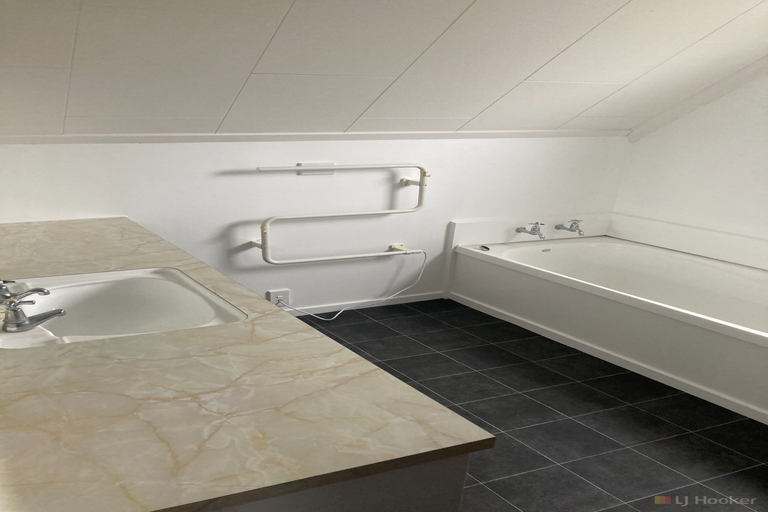 Photo of property in 20 Manse Street, Waimate, 7924