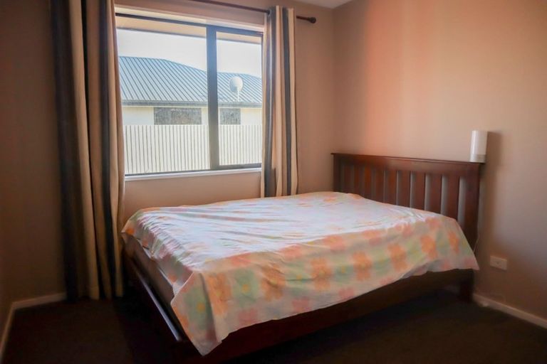 Photo of property in 17 Exeter Lane, Rolleston, 7614