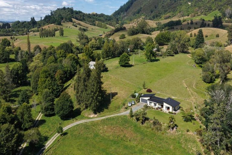 Photo of property in 927 Waiwhero Road, Ngatimoti, Motueka, 7196