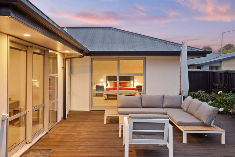 Photo of property in 3 Atap Place, Northwood, Christchurch, 8051