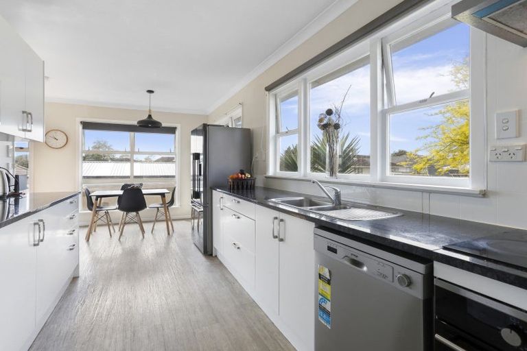 Photo of property in 52 Kirkbride Road, Mangere, Auckland, 2022