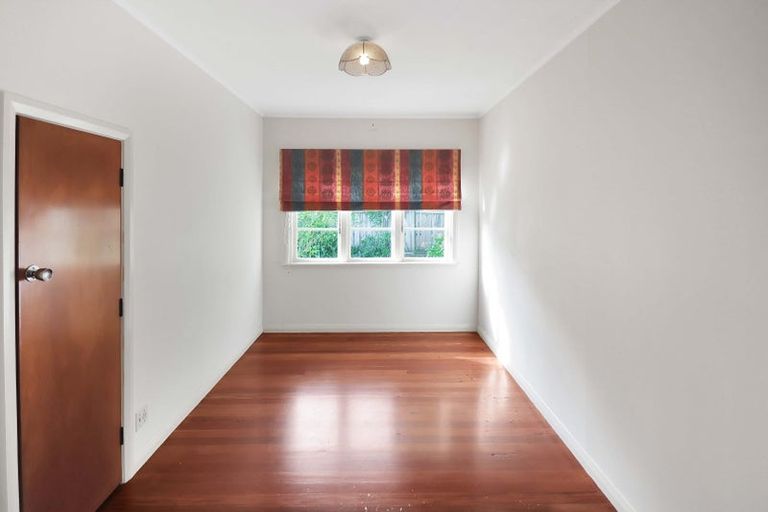 Photo of property in 307 Karori Road, Karori, Wellington, 6012
