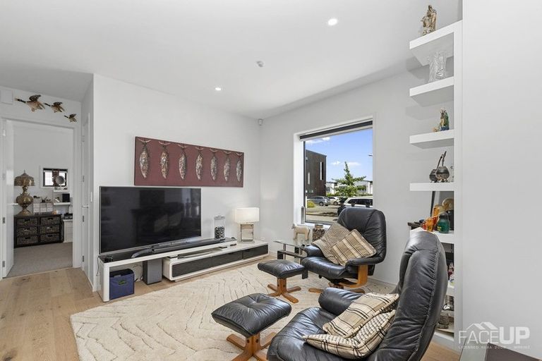 Photo of property in 2/85 Bomb Point Drive, Hobsonville, Auckland, 0616