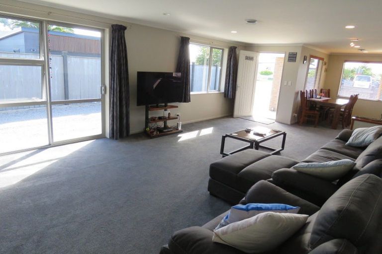 Photo of property in 16 Forbes Street, Westport, 7825