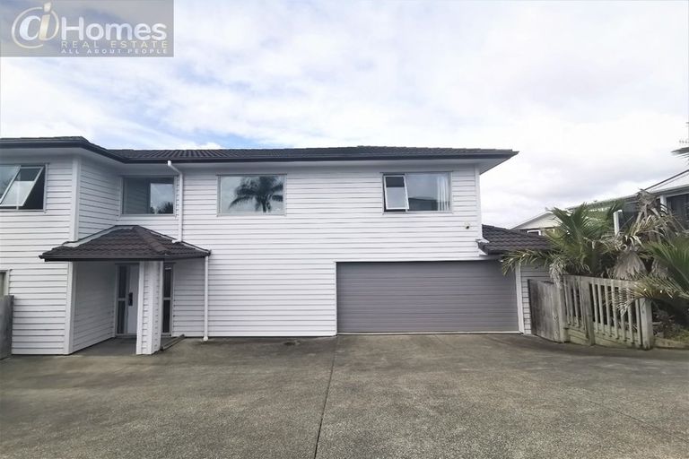 Photo of property in 201a Don Buck Road, Massey, Auckland, 0614