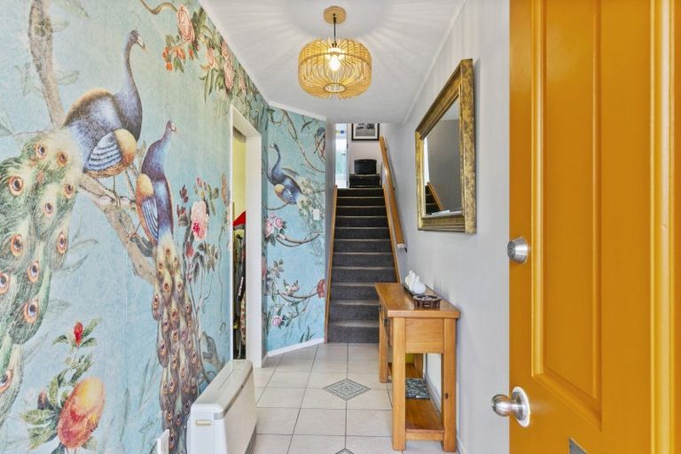 Photo of property in 4/9 Tawa Street, Tawa, Wellington, 5028