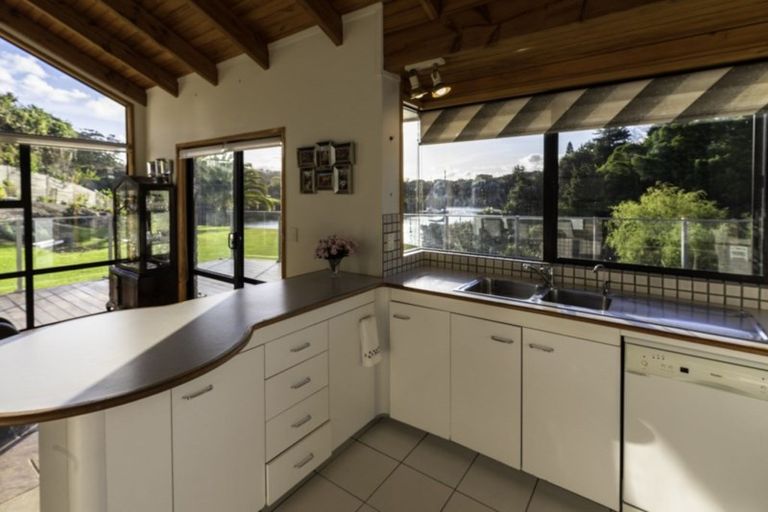 Photo of property in 24 James Kemp Place, Kerikeri, 0230