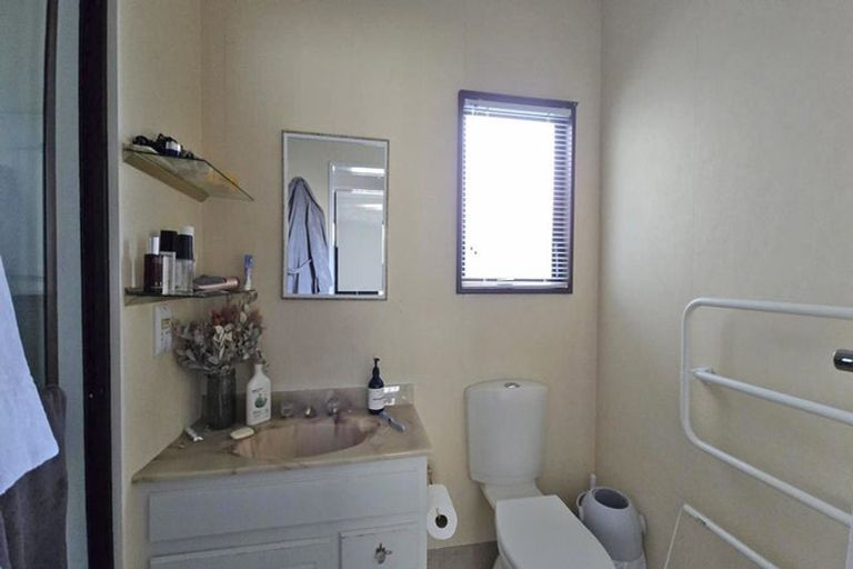 Photo of property in 32b Charles Street, Westshore, Napier, 4110